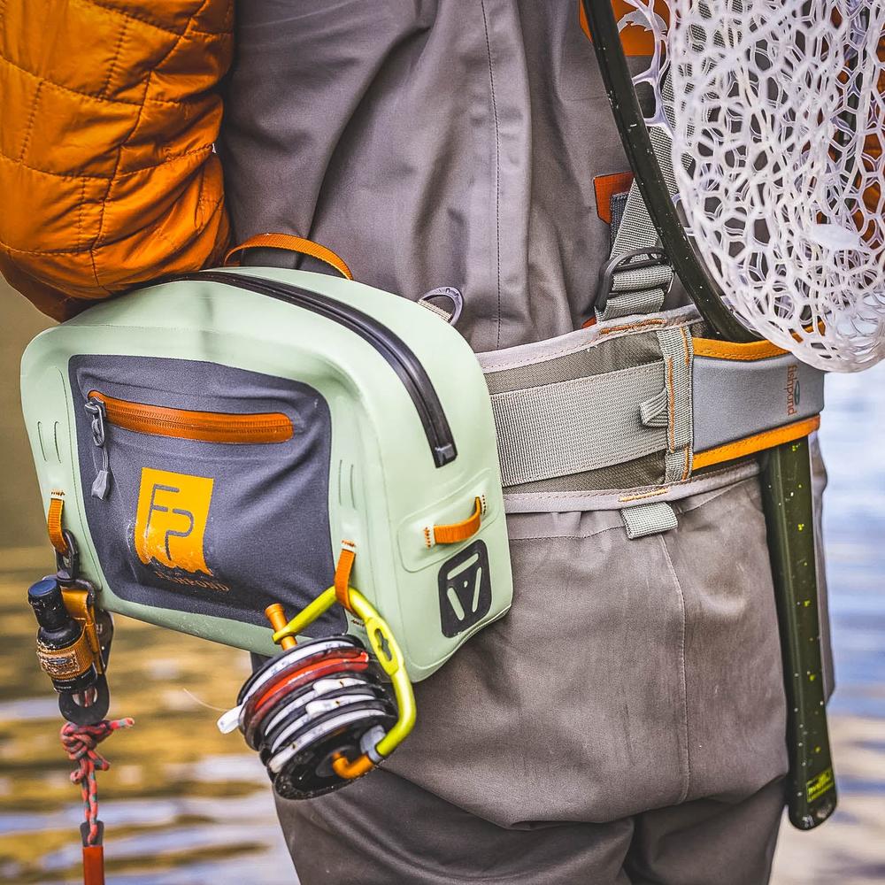 Fishpond Thunderhead Small Submersible Lumbar-Gamefish