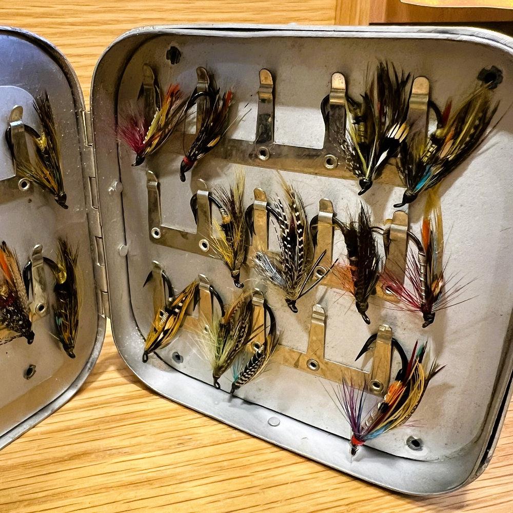 Wheatley Salmon Fly Box With Cast Carrier Compartment & 22 Dressed Salmon flies-Gamefish