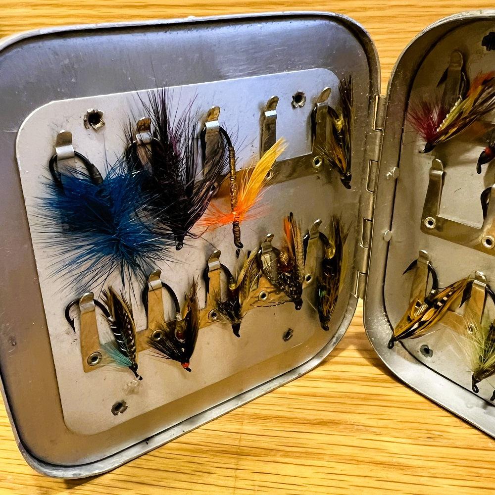 Wheatley Salmon Fly Box With Cast Carrier Compartment & 22 Dressed Salmon flies-Gamefish